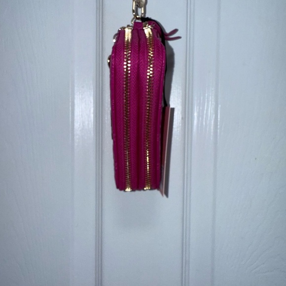 NWT Juicy Couture “Team Juicy Forever” Medium Zip Around in Raspberry Tart - Picture 5 of 6